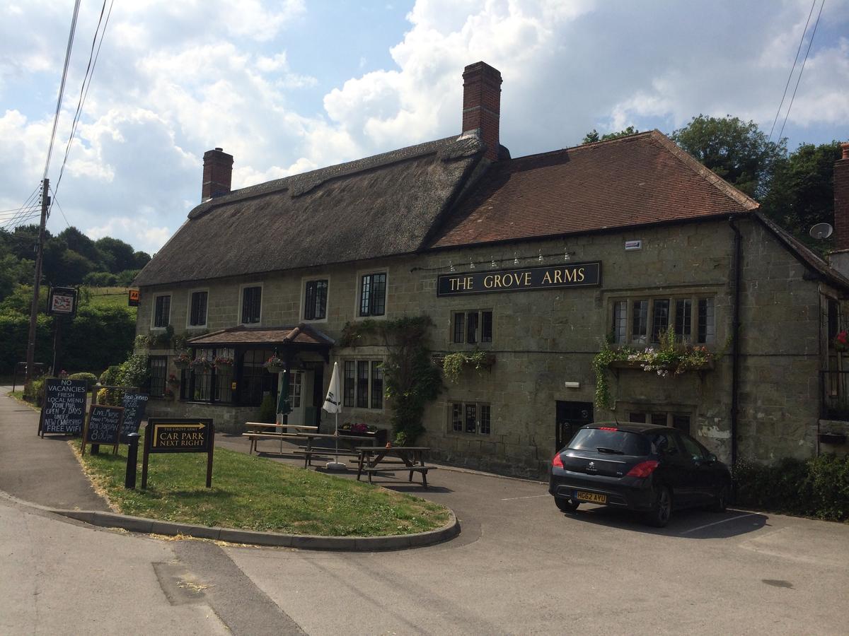 Апартаменти The Grove Arms Шафтсбері Екстер'єр фото